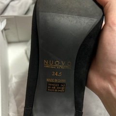 NUOVO ヌォーヴォ パンプス 24.5の画像
