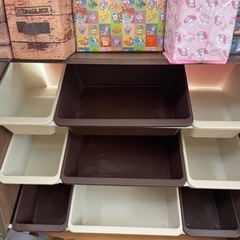 おもちゃラック