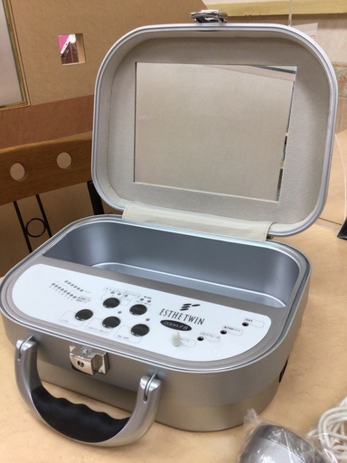 値下げしました‼️ ホーム用美顔器　エステツイン　2000FB