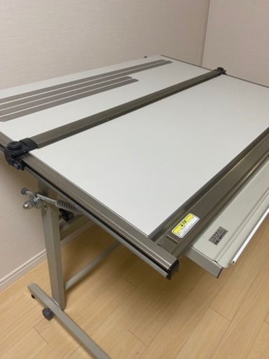 A1製図台（照明付）･スタンド･イス【金沢工業大学】 A1対応 製図台(金沢工業大学) 【公式通販】