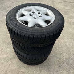 ブリヂストン 195/65R15 ベンツ用スタッドレスタイヤの画像