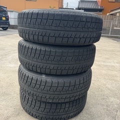 ブリヂストン 195/65R15 ベンツ用スタッドレスタイヤの画像