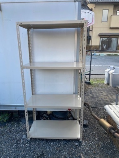 スチール棚！未使用品！縦1800mm横900mm奥行450mm！1台価格！他に3台あり！