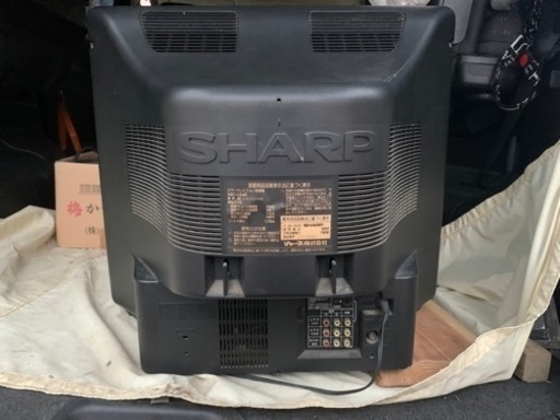 SHARP ブラウン管テレビ 内蔵収納付き【中古品】 中古 SHARPブラウン管テレビ ※引き取り限定※ - メルカリ