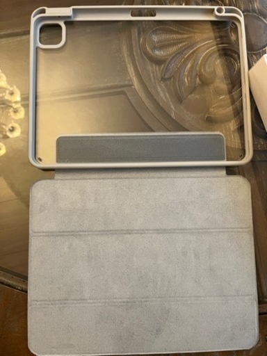 iPad Pro 第4世代 11インチ 128gb フィルムとカバー付き