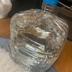 水 12L