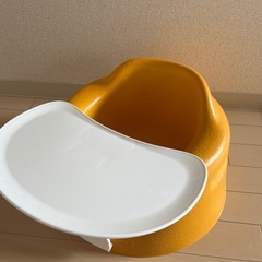 【美品】バンボベビーソファ　専用ベルト・テーブル付の画像