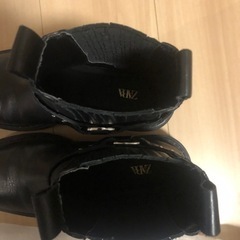 ZARA ショートブーツの画像
