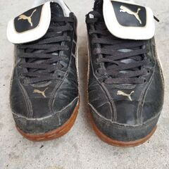 プーマ　サッカーシューズの画像