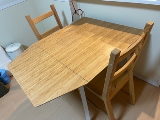 （譲り先決まりました）IKEA折りたたみダイニングテーブル、イス2脚セット
