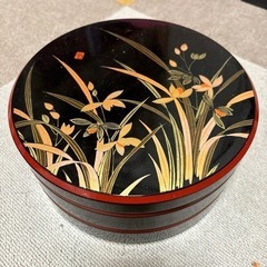 【受渡予定確定】丸型の重箱（直径21cm・二段）