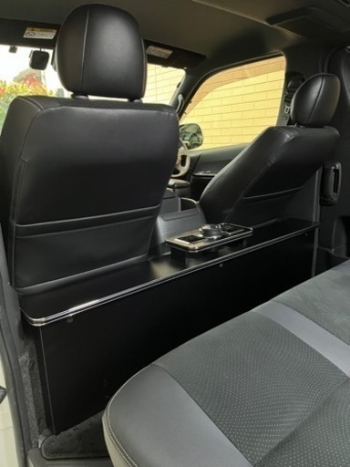 200系ハイエースセカンドテーブル