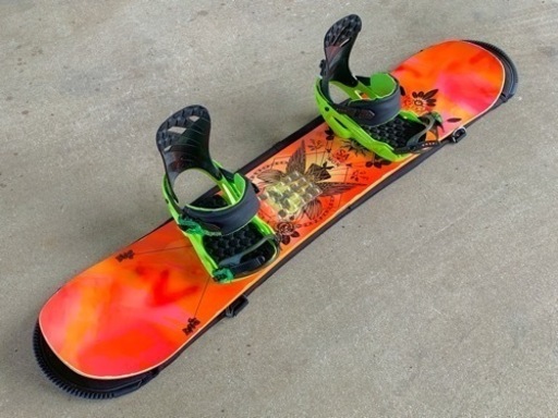 スノーボード スノボ SALOMON Gypsy ボード+ Rhythm Salomon 