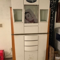 アレクサンドルのディスプレイ棚