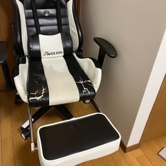 ゲーミングチェアの画像