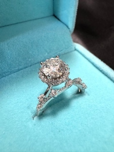 ⚫︎⚫︎⚫︎新品、未使用、7号⚫︎⚫︎⚫︎モアサナイトヘイローリング　約1カラット　S925＋ホワイトゴールドコーティング（金メッキ）