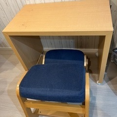 1/13まで★早い者勝ち！キャスター付学習机と姿勢が良くなるチェアセット