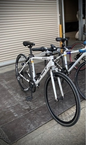 クロスバイクarest