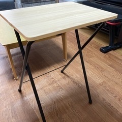 折りたたみテーブル　美品の画像