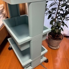 取引中【無料】ワゴンラック　プラスチックの画像