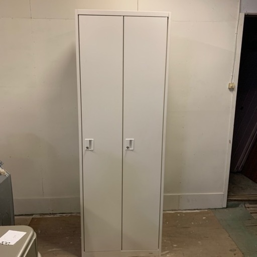 中古/OKAMURA/JOIFA308/ロッカー/2人用/オフィス家具/鍵付