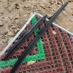 ミシュランのワイパー　600mmと350mmのセット。