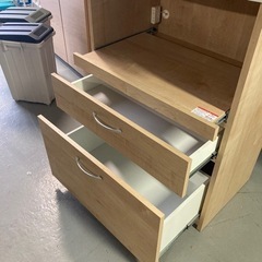 ⭐️キッチン食器棚　処分致します⭐️A-547の画像