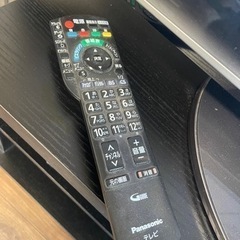 パナソニック　中古　テレビ　42V型の画像