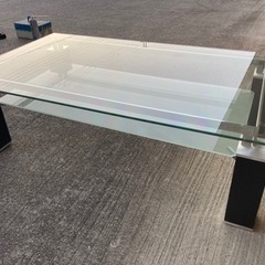 取引き完了。再値下げ！☆Tempered  Glass製　強化ガラステーブル　2段　140cm×80cm　の画像
