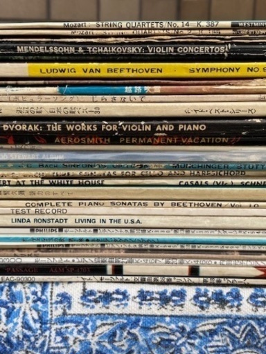 ◎お値下げしました‼️ 【断捨離中】 早い者勝ち‼️ レコード LP 4箱 200枚以上 大放出 まとめ売り 大量 ジャンク品 JAZZ ジャズ ビートルズ モーツァルト ベートーベン カーペンターズ 他 まとめて