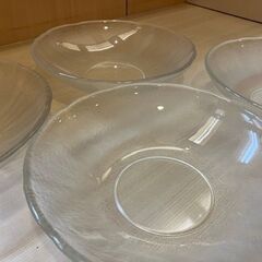 ガラス皿　5枚　(バラ売り致します)の画像