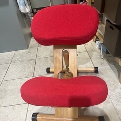 姿勢矯正用　椅子の画像