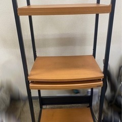 パソコンデスクの画像
