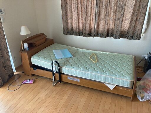 【決まりました!】介護  /  電動ベッド
