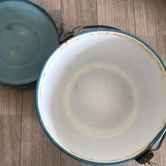 【決まりました‼︎】ホーローバケツ　ヴィンテージ　サビ有　オブジェの画像