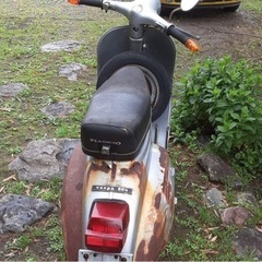 ベスパ　50S エンジン実働　→ 放置　→ 不動　レストアベースの画像