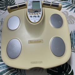 OMRON 体脂肪計の画像