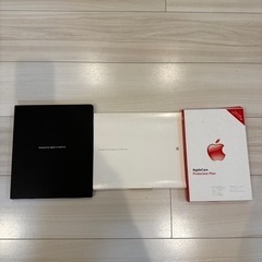 POWER Mac G5、Apple Cinema Display、キーボード、マウスの画像