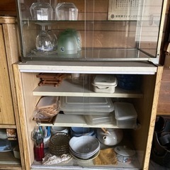 差し上げます 食器棚