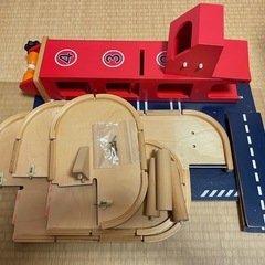 木製パーキングガレージの画像