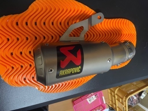 s1000rr アクラポ　ショートマフラー　akrapovic bmw