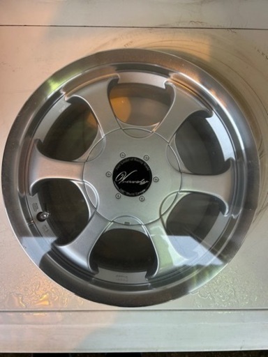 VRABLY新古ホイール4本セット
