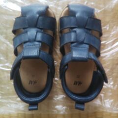H&M サンダルの画像