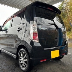 快適ターボ車！月々8千円〜分割払い可‼️ 車検2年付き！！【名義変更代込み】☆スズキワゴンRスティングレー☆HDDナビ付き☆ステアリングリモコン付き♪走行中DVD観れます☆プッシュスタート☆ドライブレコーダー付きのフル装備☆社外アルミ☆事故修復歴無し！そのまま乗って帰れます！の画像