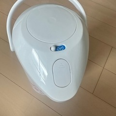 3リットルの魔法瓶の画像