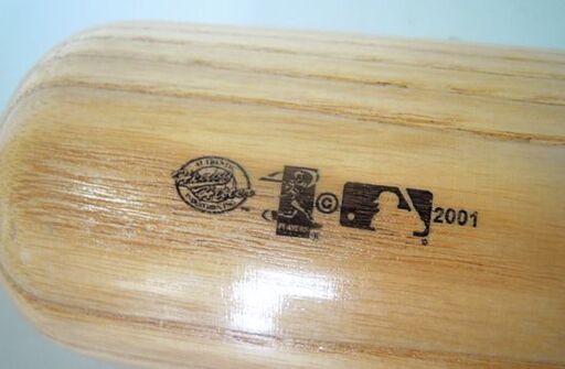【限定品】2002年シアトル・マリナーズ記念バット　イチロー　サイン入り Yahoo!オークション - 51イチロー 2002本人支給ゲーム用バット