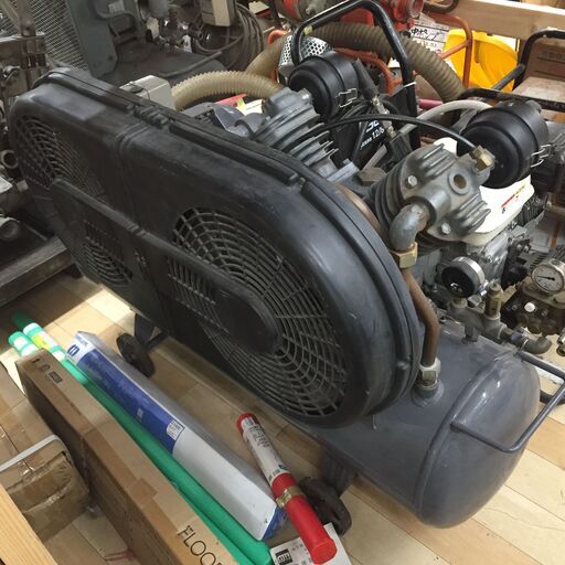 【中古】【店頭引取限定】　ANEST IWATA 　TLP22E-10　コンプレッサー 110,000円