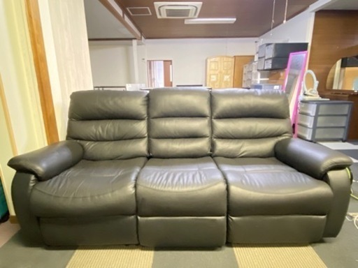 【ニトリ 3人掛け電動リクライニングソファー】