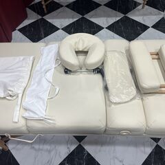 Premium 折りたたみ リクライニング エステベッド COMODO 施術の画像