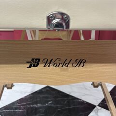 Premium 折りたたみ リクライニング エステベッド COMODO 施術の画像